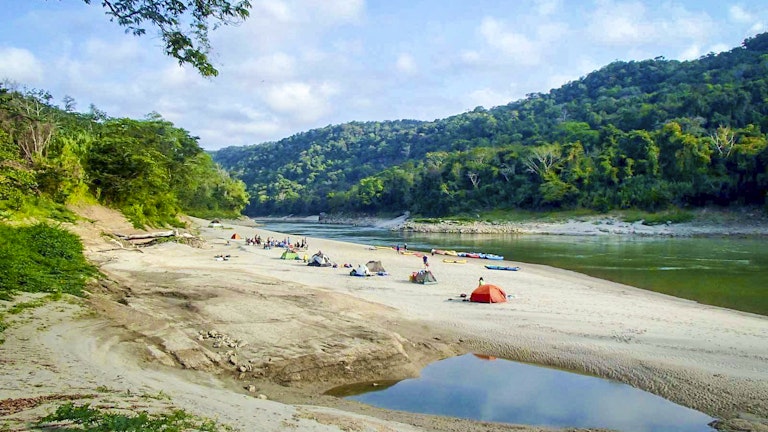 瓜地馬拉 | 親子同樂 Usumacinta River 懶吼猴森林泛舟冒險